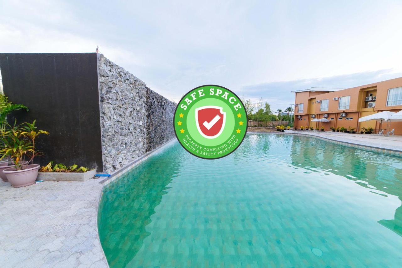 Reddoorz Premium Near Health Centrum Banica Roxas Exterior foto