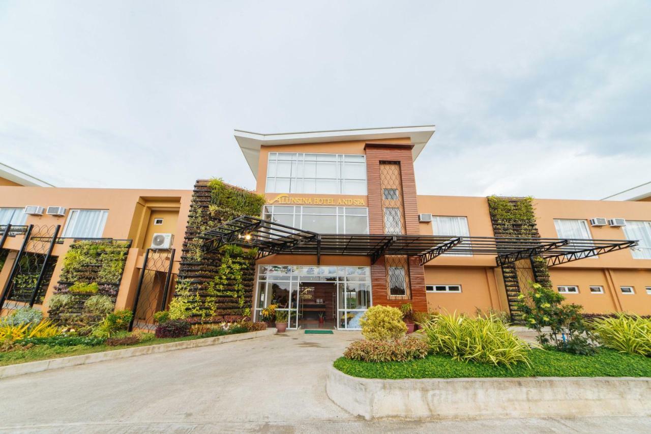 Reddoorz Premium Near Health Centrum Banica Roxas Exterior foto