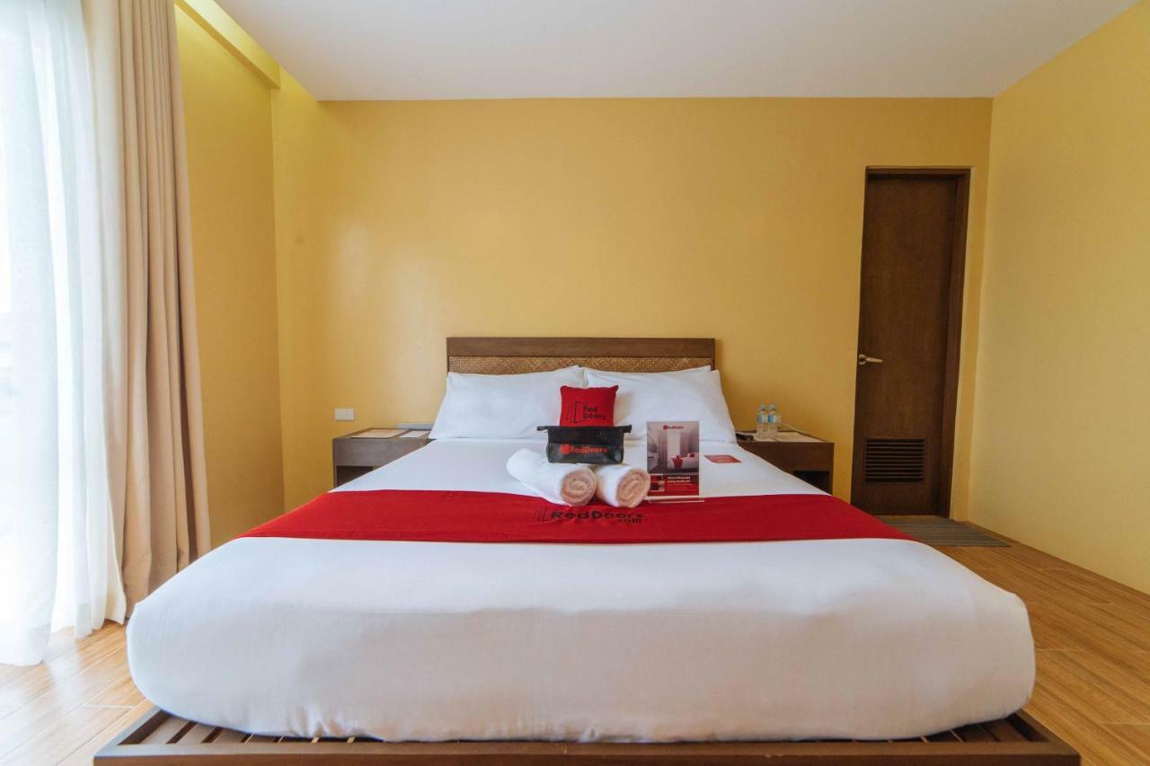 Reddoorz Premium Near Health Centrum Banica Roxas Exterior foto