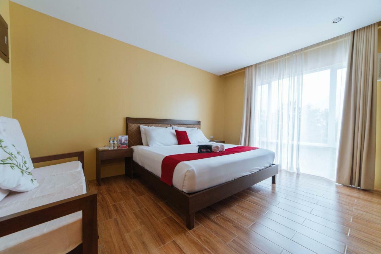 Reddoorz Premium Near Health Centrum Banica Roxas Exterior foto