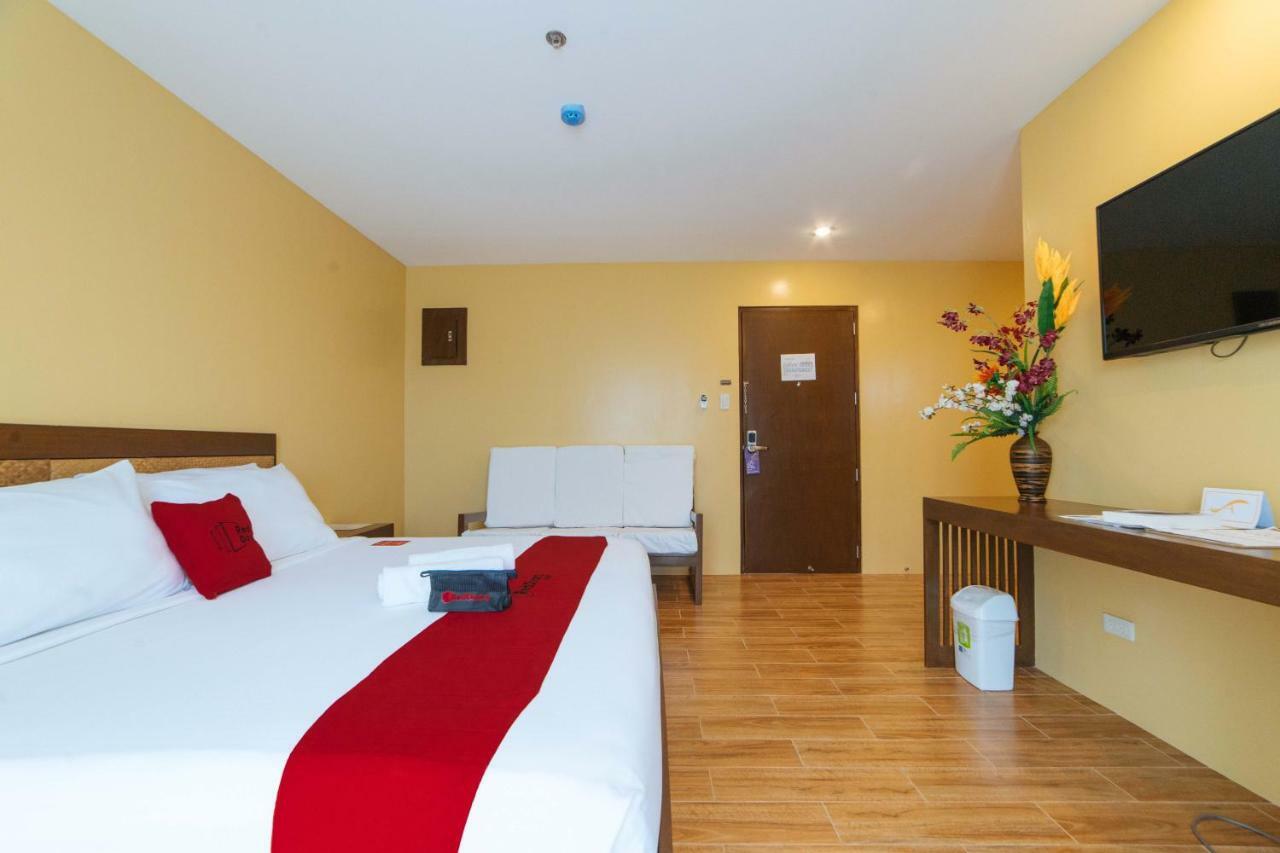 Reddoorz Premium Near Health Centrum Banica Roxas Exterior foto