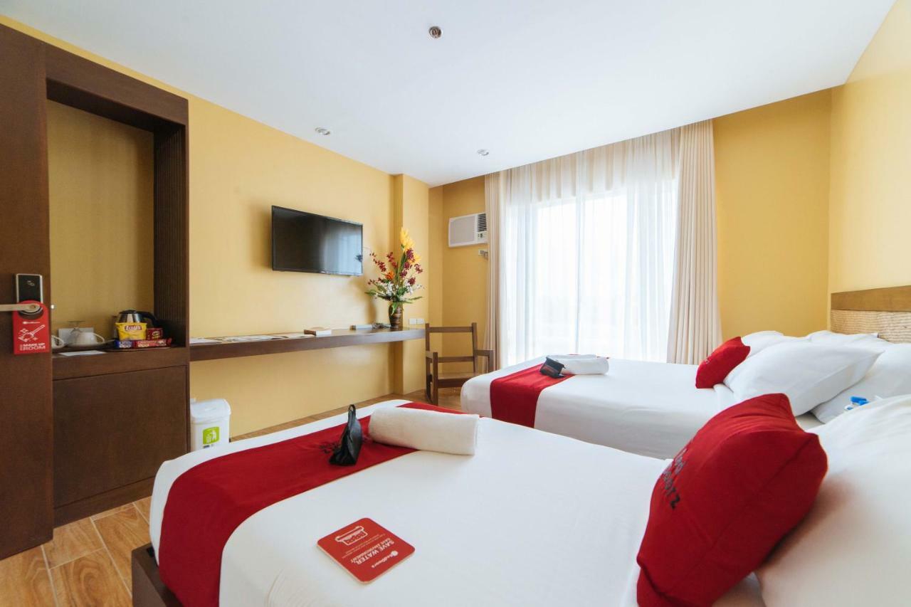 Reddoorz Premium Near Health Centrum Banica Roxas Exterior foto