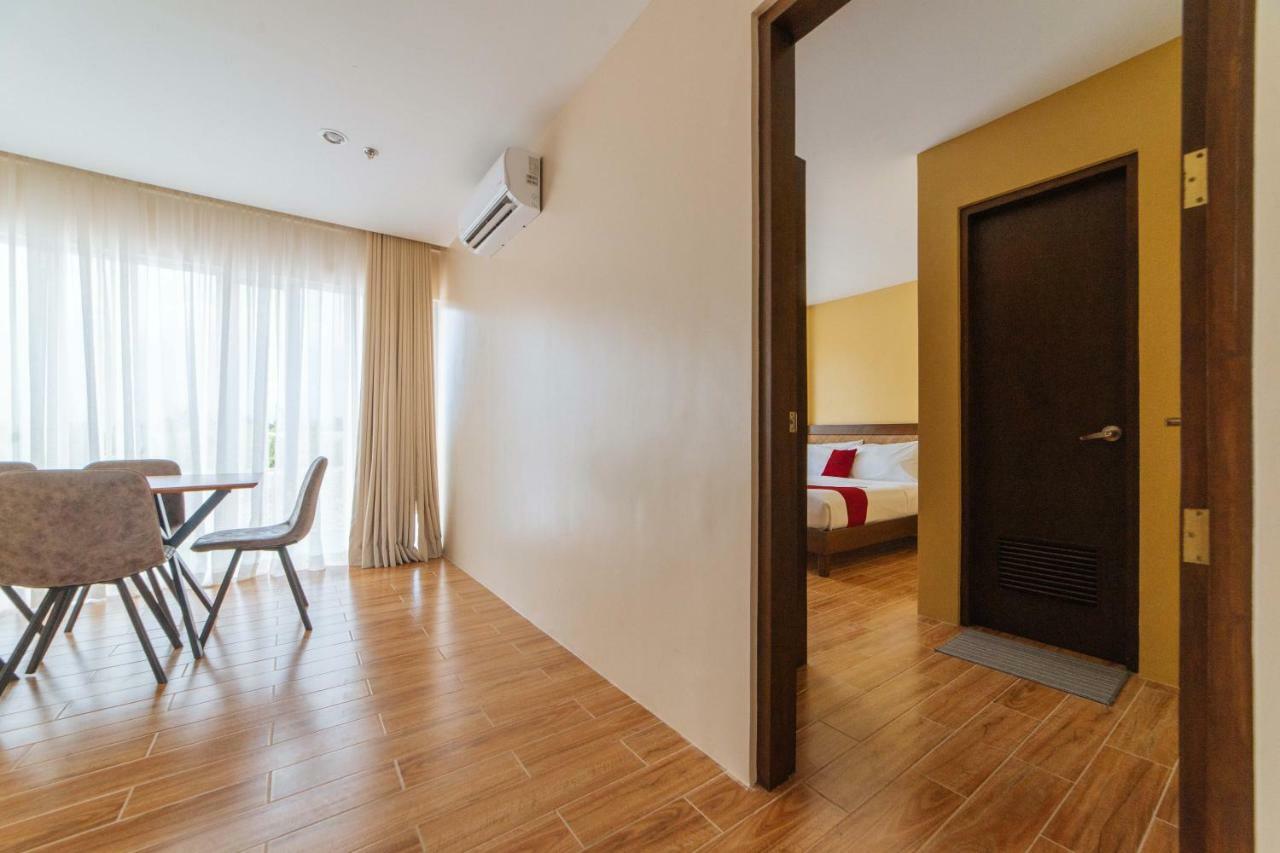 Reddoorz Premium Near Health Centrum Banica Roxas Exterior foto