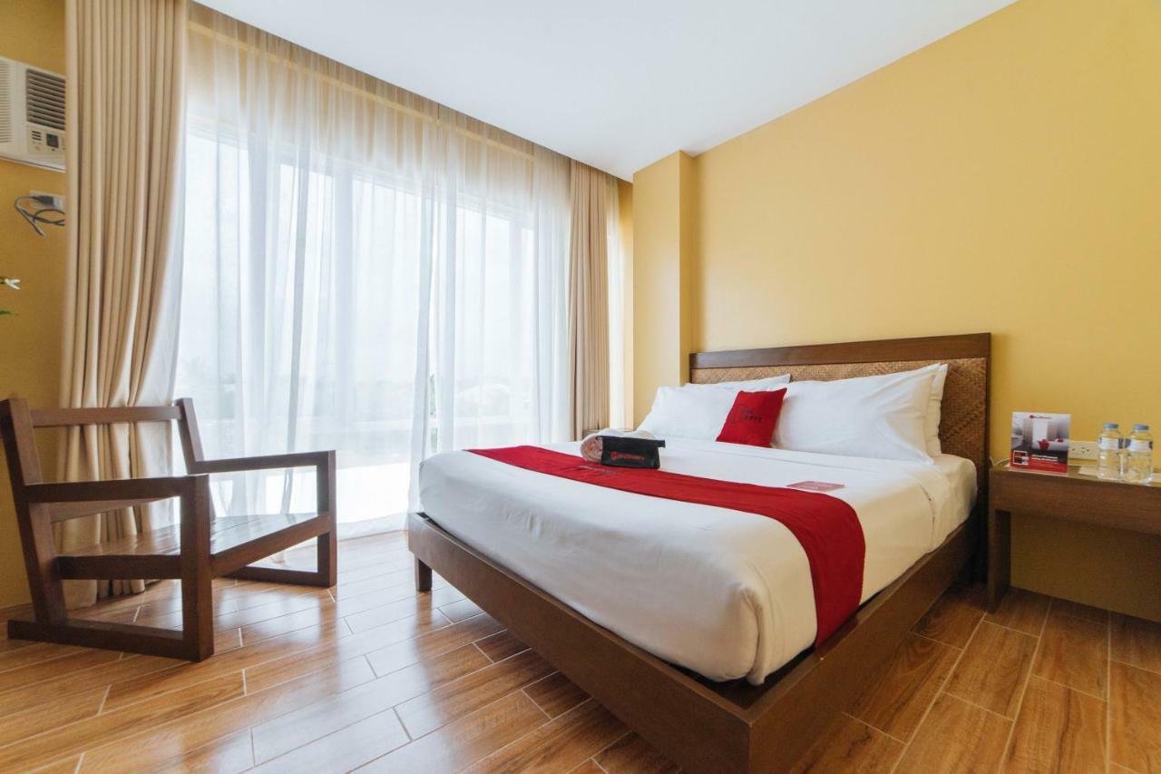 Reddoorz Premium Near Health Centrum Banica Roxas Exterior foto